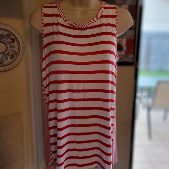 cha cha vente Red and White Striped Sleeveless Tank Top/Blouse Size Large - Picture 2 of 9